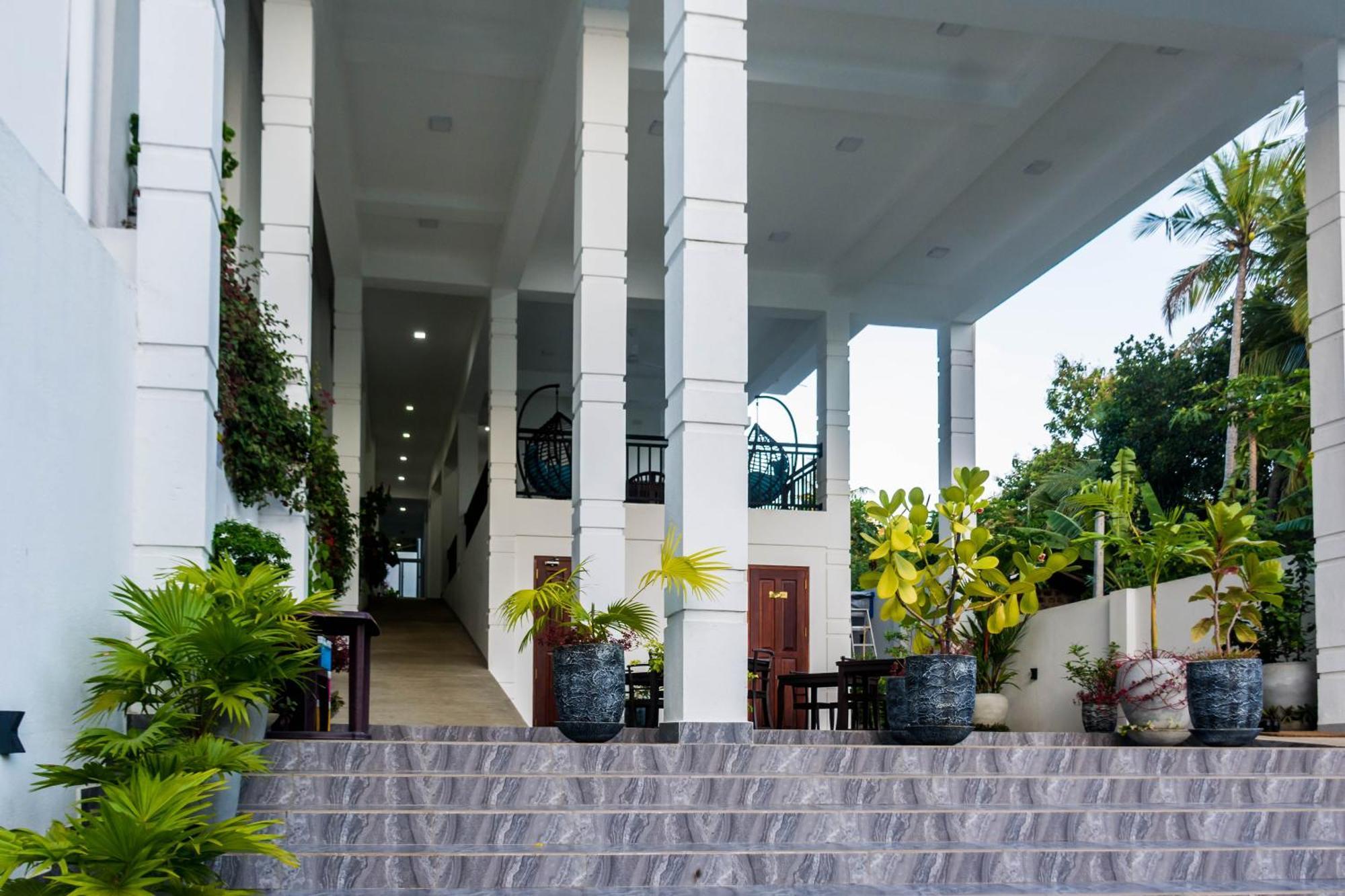 Zodiak Hotel Tangalle Exterior foto